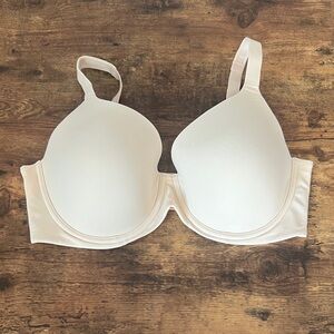 Soma Embraceable Perfect Coverage Bra 40DD